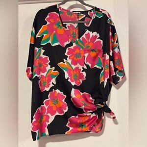 JODIFL Black and Pink Floral Blouse